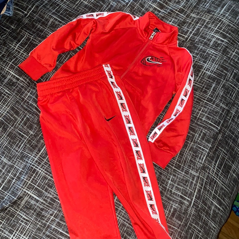 Nike kids tracksuit